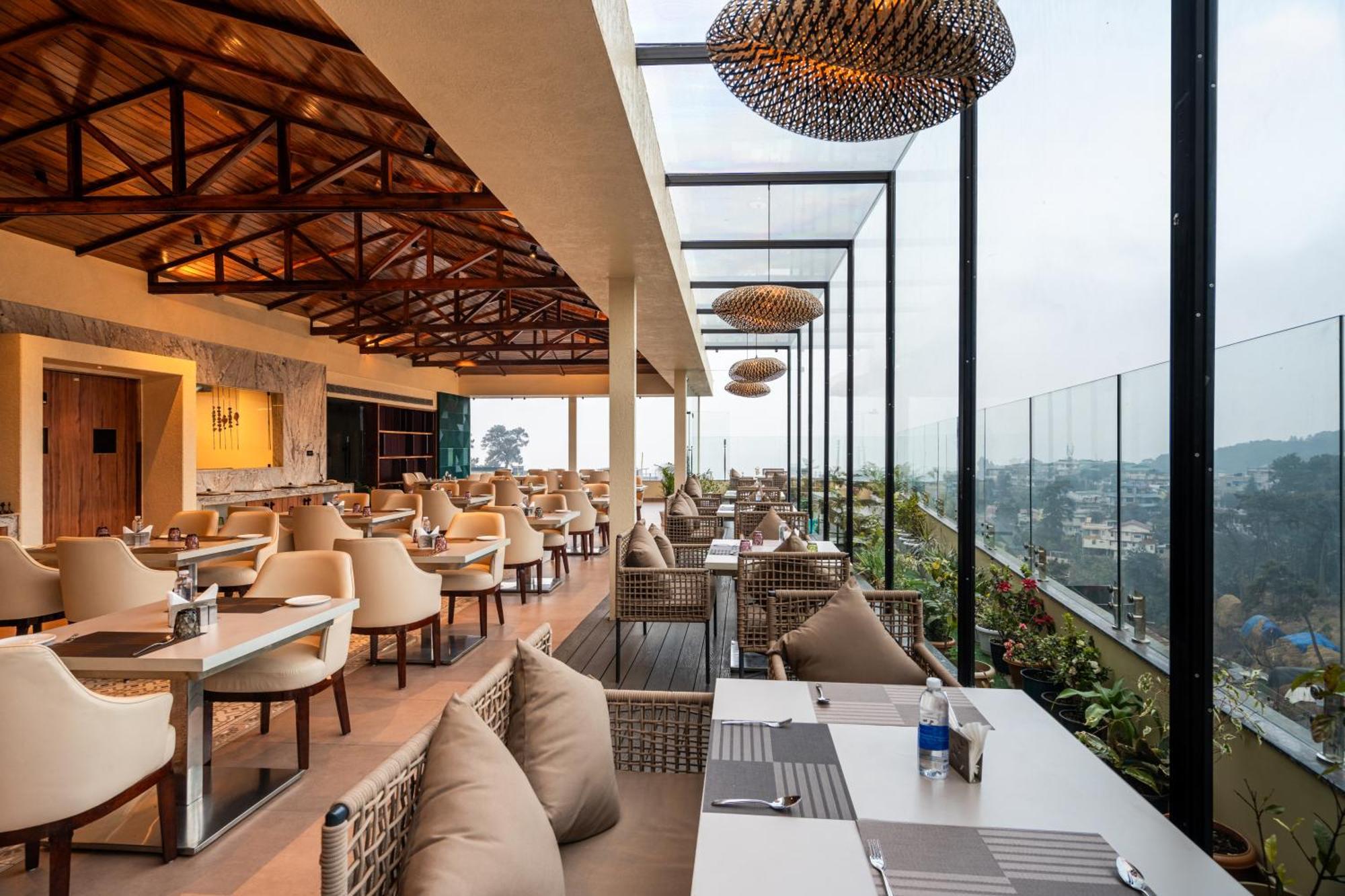 The White Rock Inn & Dine Shillong Eksteriør bilde