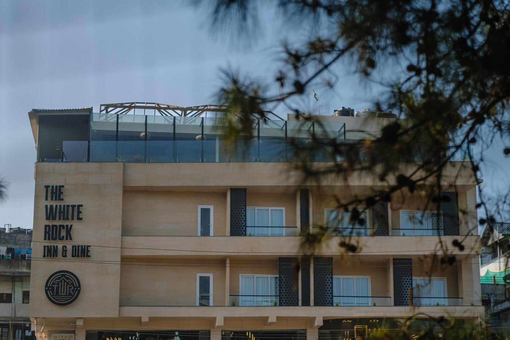 The White Rock Inn & Dine Shillong Eksteriør bilde
